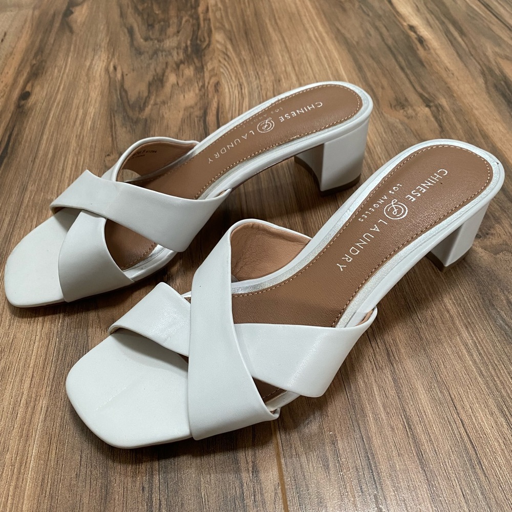Chinese Laundry Never Before Worn White Low Heel Crossed Straps Sandals